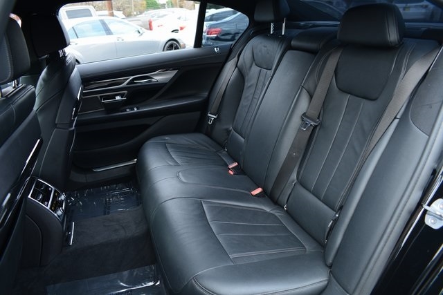 BMW 7 Series 740i Sedan 2019