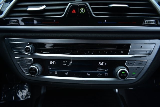 BMW 7 Series 740i Sedan 2019