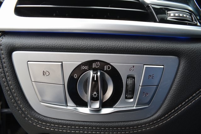 BMW 7 Series 740i Sedan 2019