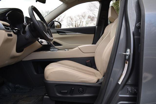 Infiniti QX60 LUXE FWD 2025