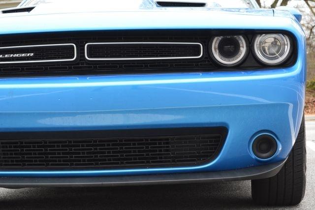 Dodge Challenger SXT RWD 2023