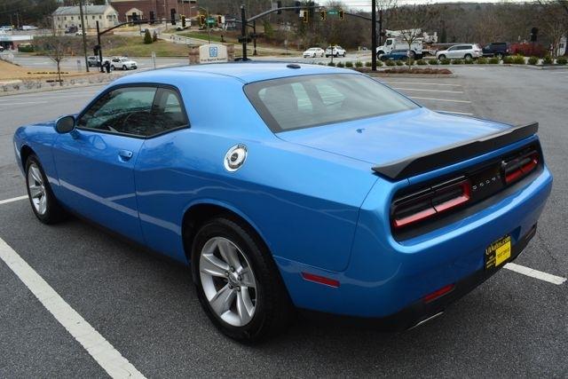 Dodge Challenger SXT RWD 2023