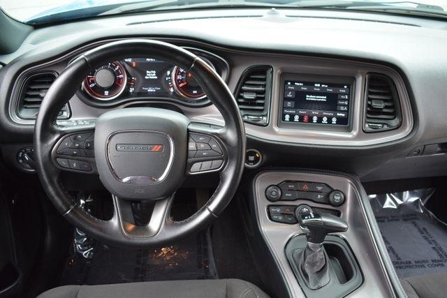 Dodge Challenger SXT RWD 2023