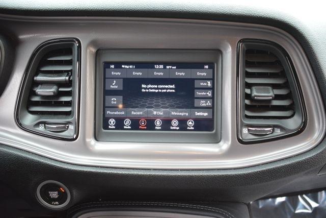 Dodge Challenger SXT RWD 2023