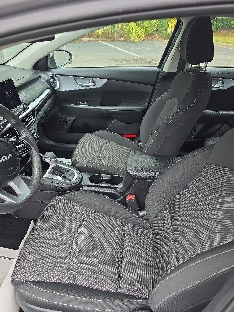 Kia Forte LXS IVT 2024