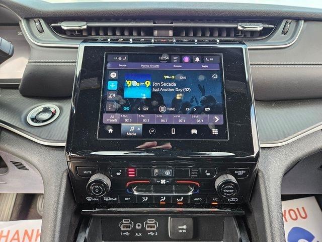 Jeep Grand Cherokee Laredo 4x2 2025