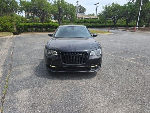 Chrysler 300 Touring L RWD 2023