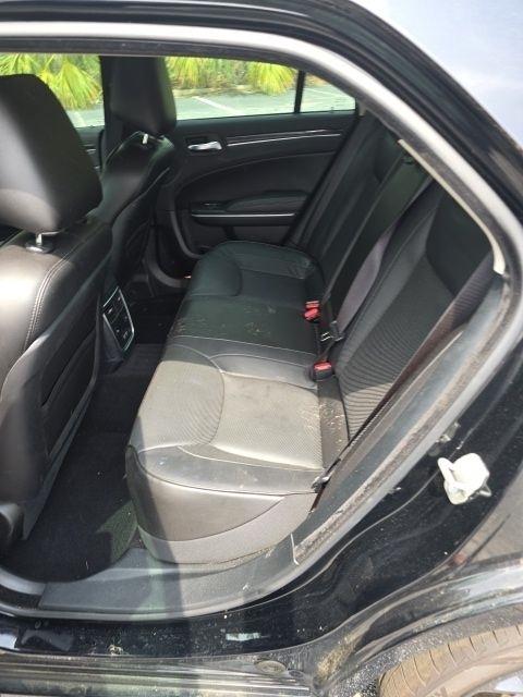 Chrysler 300 Touring L RWD 2023