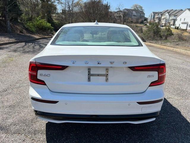 Volvo S60 B5 FWD Plus Dark Theme 2024