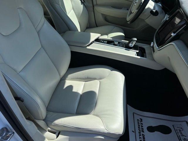 Volvo S60 B5 FWD Plus Dark Theme 2024