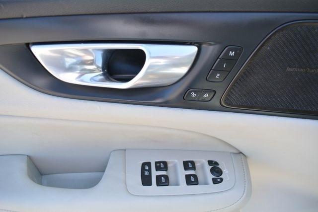 Volvo S60 B5 FWD Plus Dark Theme 2024