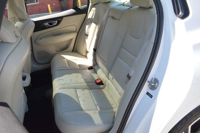 Volvo S60 B5 FWD Plus Dark Theme 2024