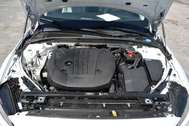 Volvo S60 B5 FWD Plus Dark Theme 2024