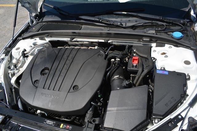 Volvo S60 B5 FWD Plus Dark Theme 2024