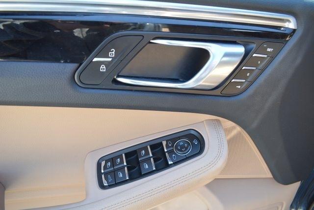 Porsche Macan AWD 2022