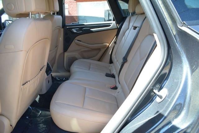 Porsche Macan AWD 2022