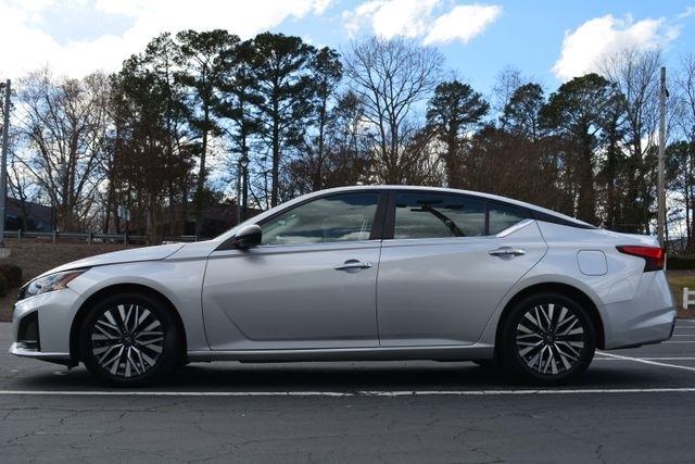 Nissan Altima 2.5 SV Sedan 2024