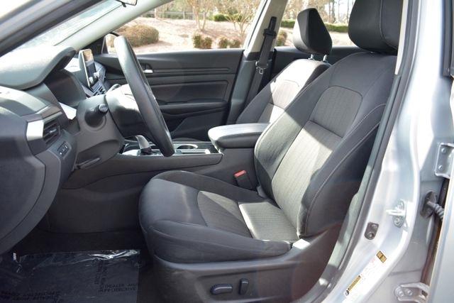 Nissan Altima 2.5 SV Sedan 2024