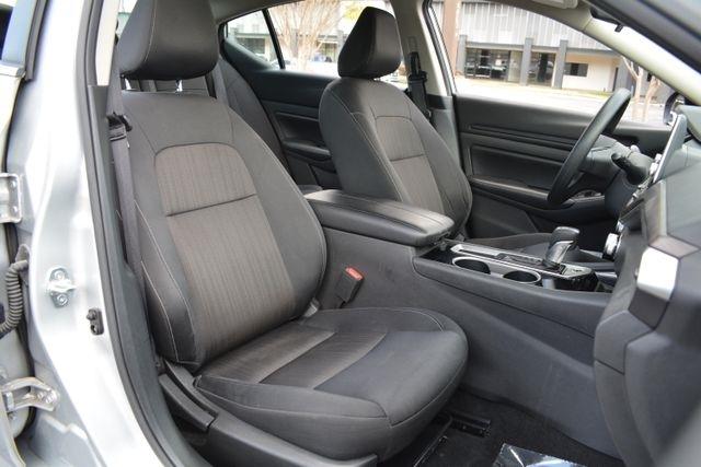 Nissan Altima 2.5 SV Sedan 2024