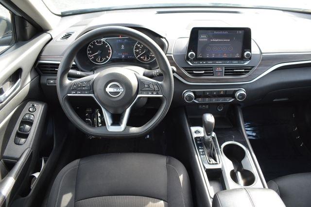 Nissan Altima 2.5 SV Sedan 2024