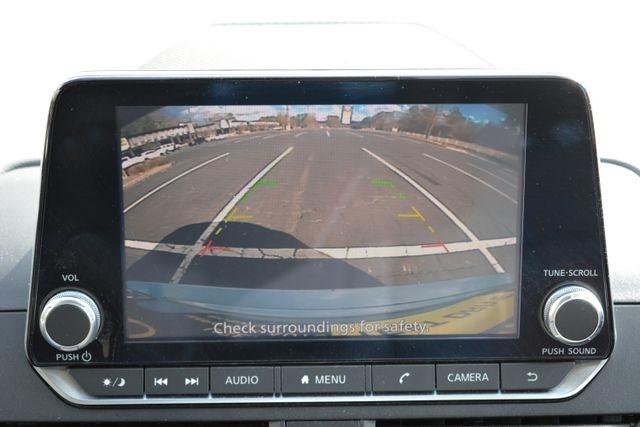 Nissan Altima 2.5 SV Sedan 2024