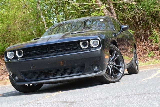 2017 Dodge Challenger SXT Plus Coupe
