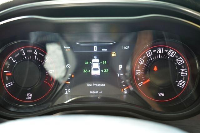 Dodge Challenger SXT Plus Coupe 2017