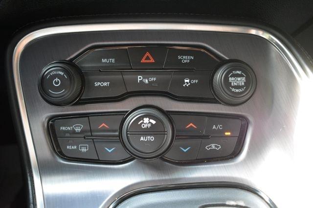 Dodge Challenger SXT Plus Coupe 2017