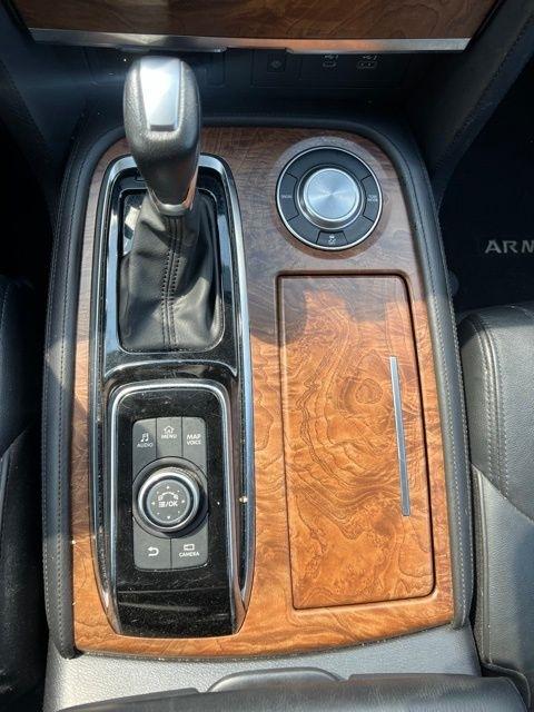 Nissan Armada 4x2 SL 2023