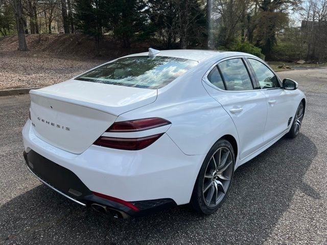 Genesis G70 2.0T RWD 2022