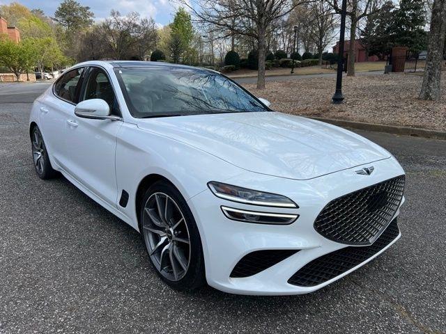 Genesis G70 2.0T RWD 2022