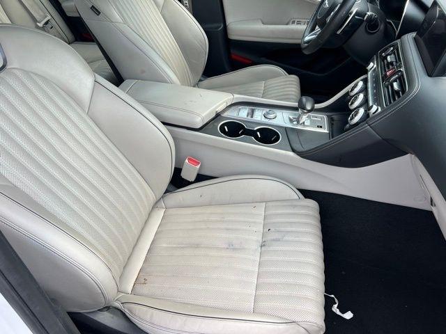 Genesis G70 2.0T RWD 2022