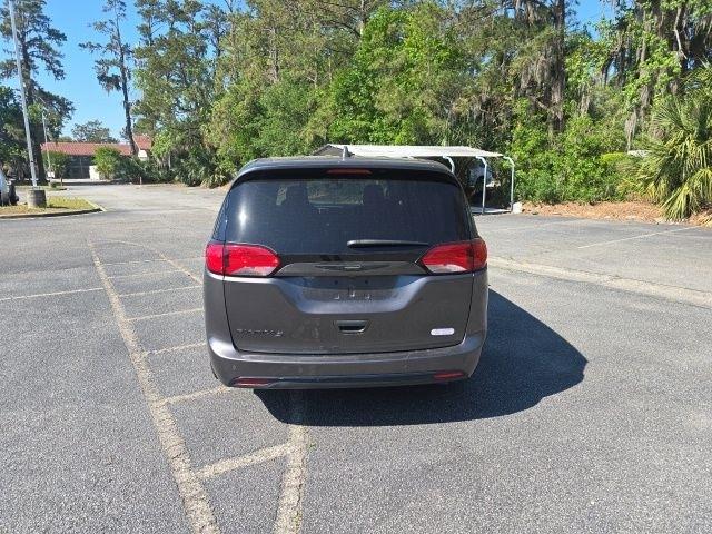 Chrysler Pacifica Touring FWD 2020