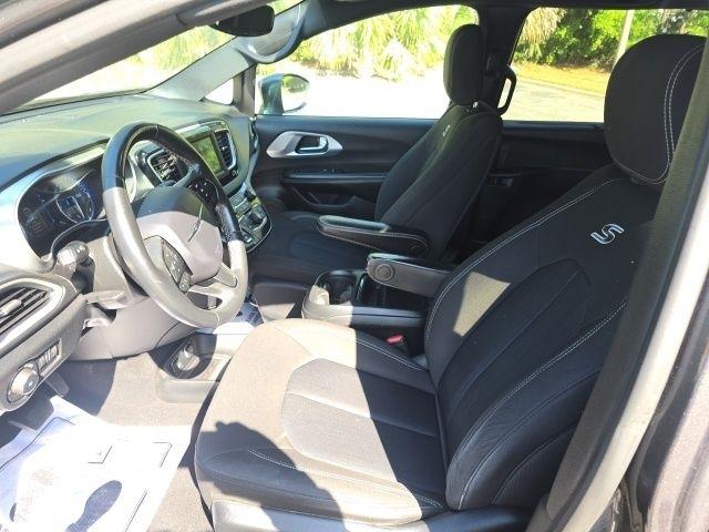 Chrysler Pacifica Touring FWD 2020