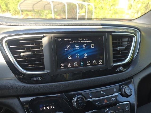 Chrysler Pacifica Touring FWD 2020