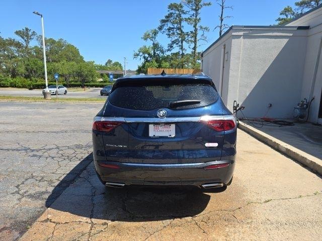 Buick Enclave FWD 4dr Premium 2023