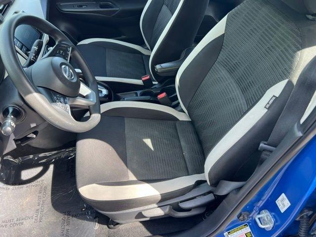 Nissan Versa SV CVT 2021