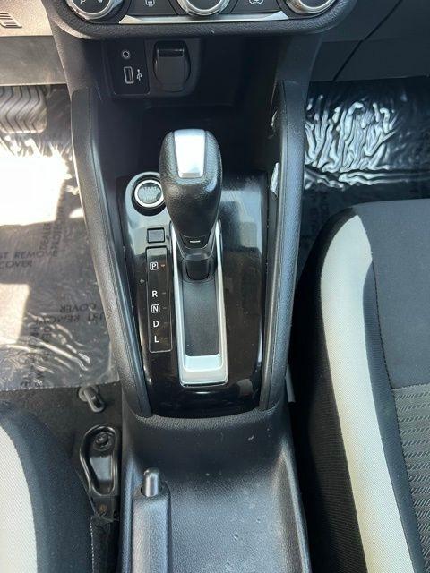 Nissan Versa SV CVT 2021