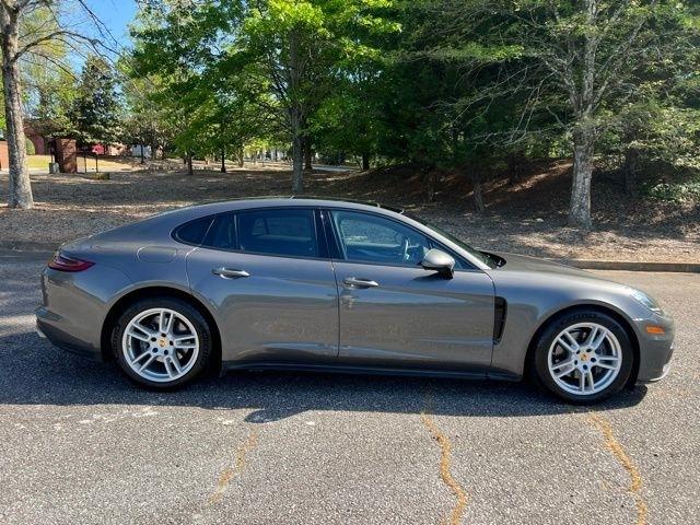 Porsche Panamera RWD 2018