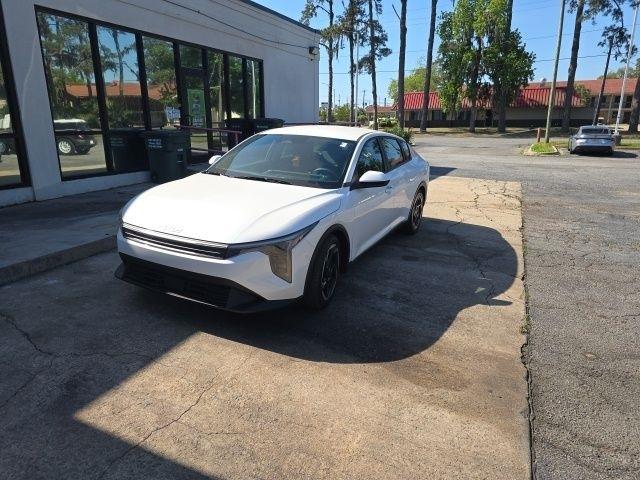 Kia K4 LXS FWD 2025