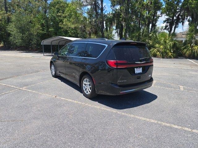 Chrysler Pacifica Touring L FWD 2022