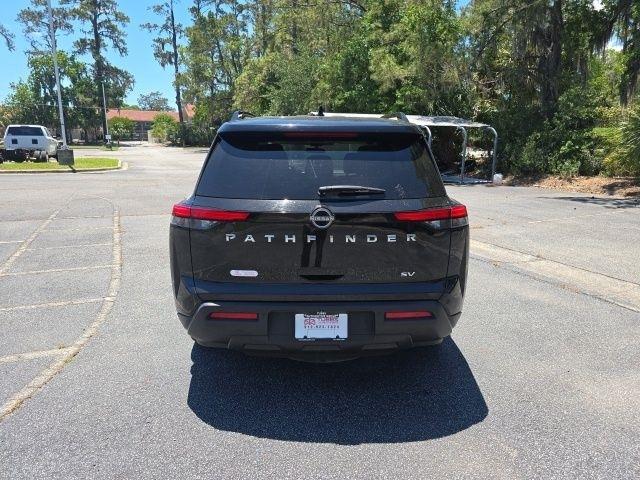 Nissan Pathfinder SV 2WD 2022