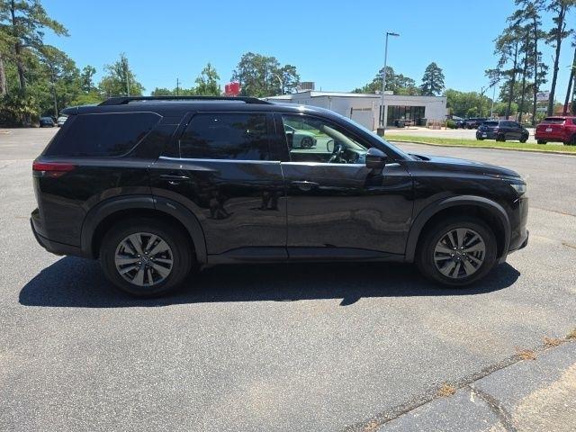 Nissan Pathfinder SV 2WD 2022