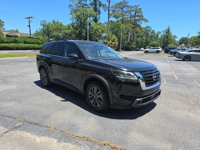 Nissan Pathfinder SV 2WD 2022