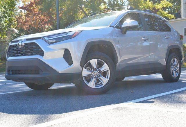 2022 Toyota RAV4 XLE FWD (Natl)