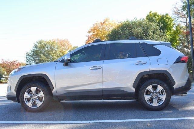 Toyota RAV4 XLE FWD (Natl) 2022