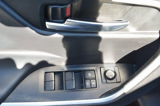 Toyota RAV4 XLE FWD (Natl) 2022