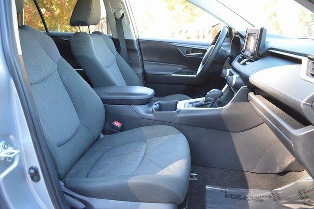 Toyota RAV4 XLE FWD (Natl) 2022