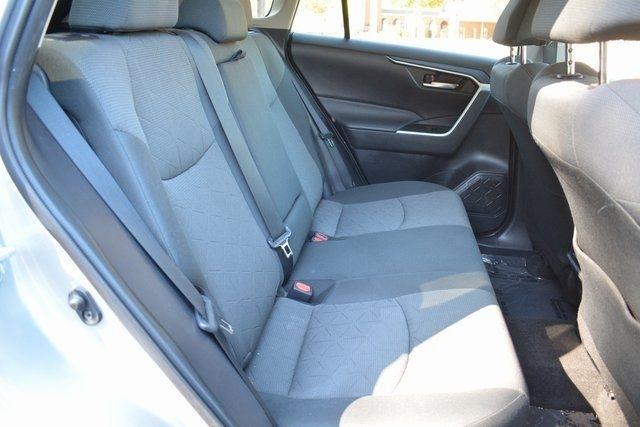 Toyota RAV4 XLE FWD (Natl) 2022