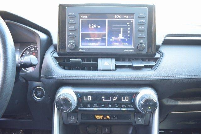 Toyota RAV4 XLE FWD (Natl) 2022